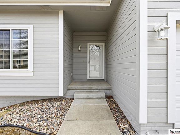 2nd image of 5113 N 154th St