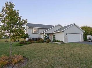 1661 Amsterdam St, Baldwin, WI 54002