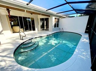 1810 Leamington Ln, Naples, FL 34109