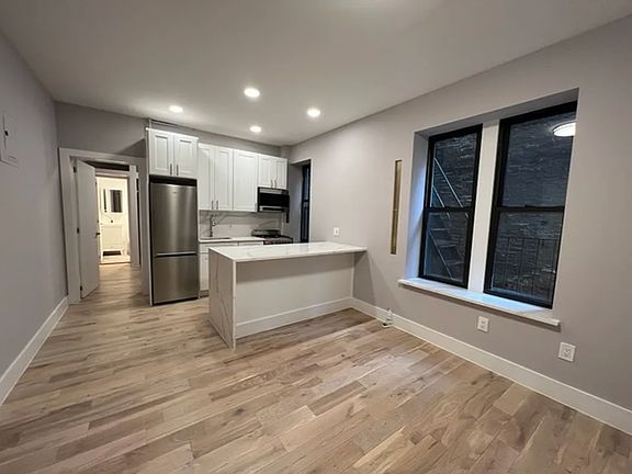2nd image of 100 W 139th St APT 11A