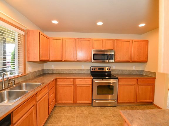2nd image of 14927 Mountain View Ct SE