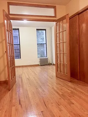 Rented by Warren T Real Estate Corp. | media 8