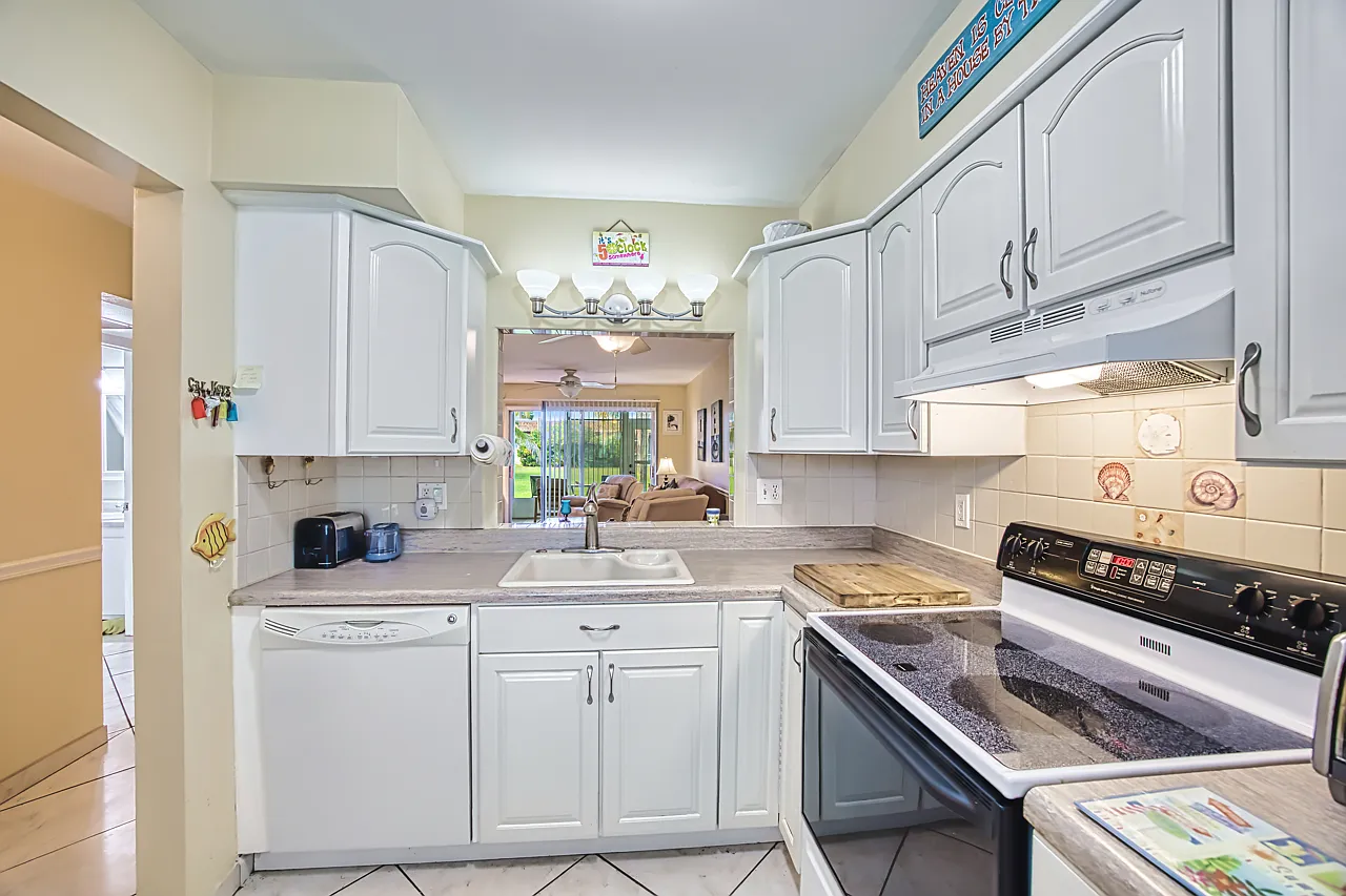 2 bed, 884 sqft, $1,800 — Photo 3
