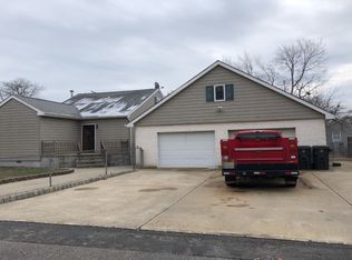 2127 Eisenhower Rd, Toms River, NJ 08753