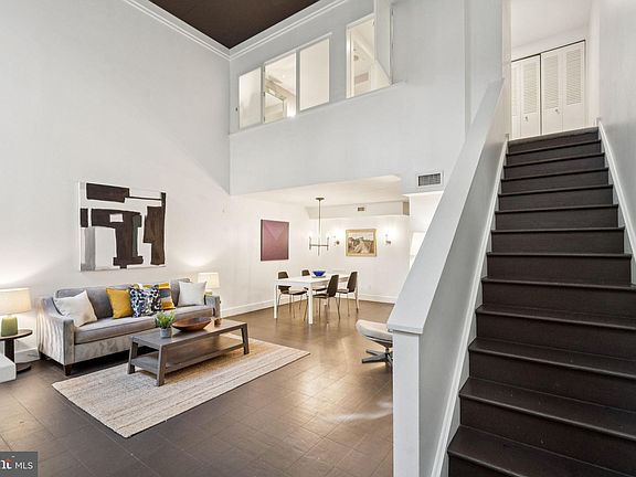 5th image of 15 Saint James Ct #7