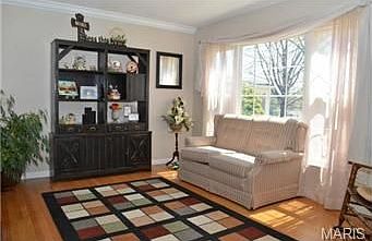 3rd image of 415 Crestbury Dr