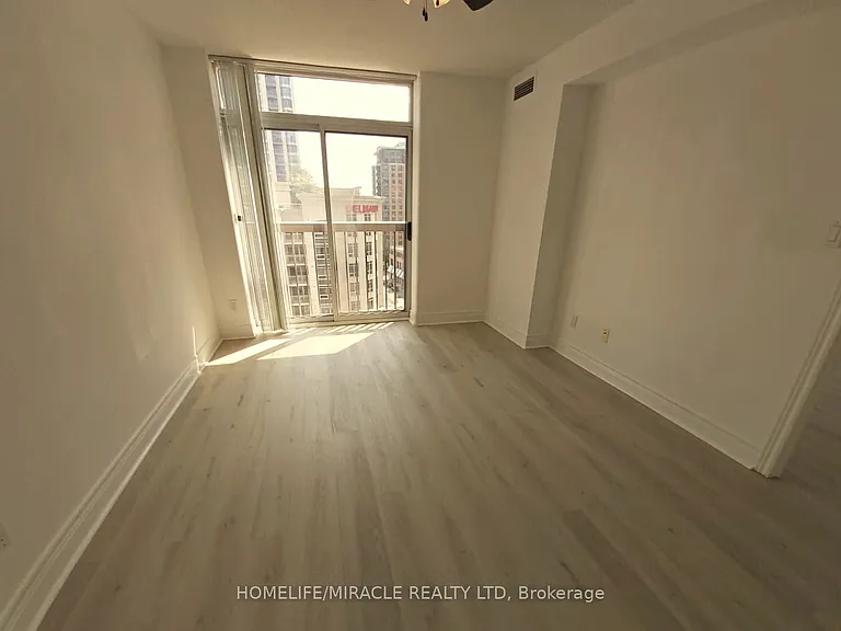5418 Yonge St #1101 — Photo 19