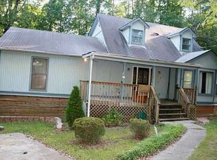 686 Favorwood Dr, Cumming, GA 30041
