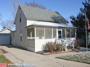 5004 Hillside St, Lincoln, NE 68506