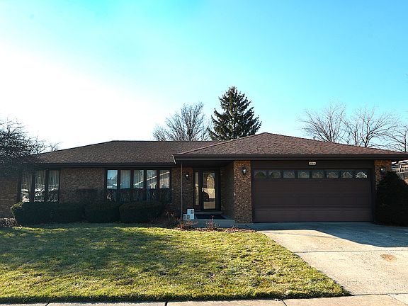 3rd image of 15614 Calypso Ln
