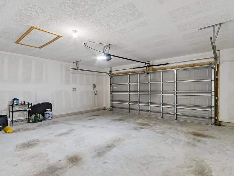 70305 Winding River Dr — Photo 28
