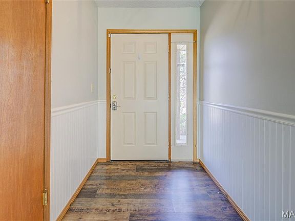 4th image of 202 Ashley Dr