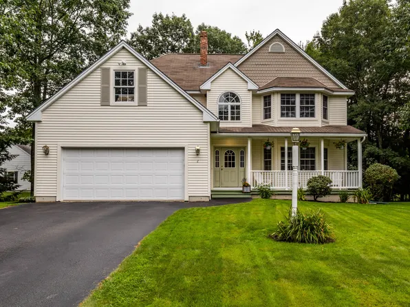 2 Polliwog Lane, Gorham, ME 04038