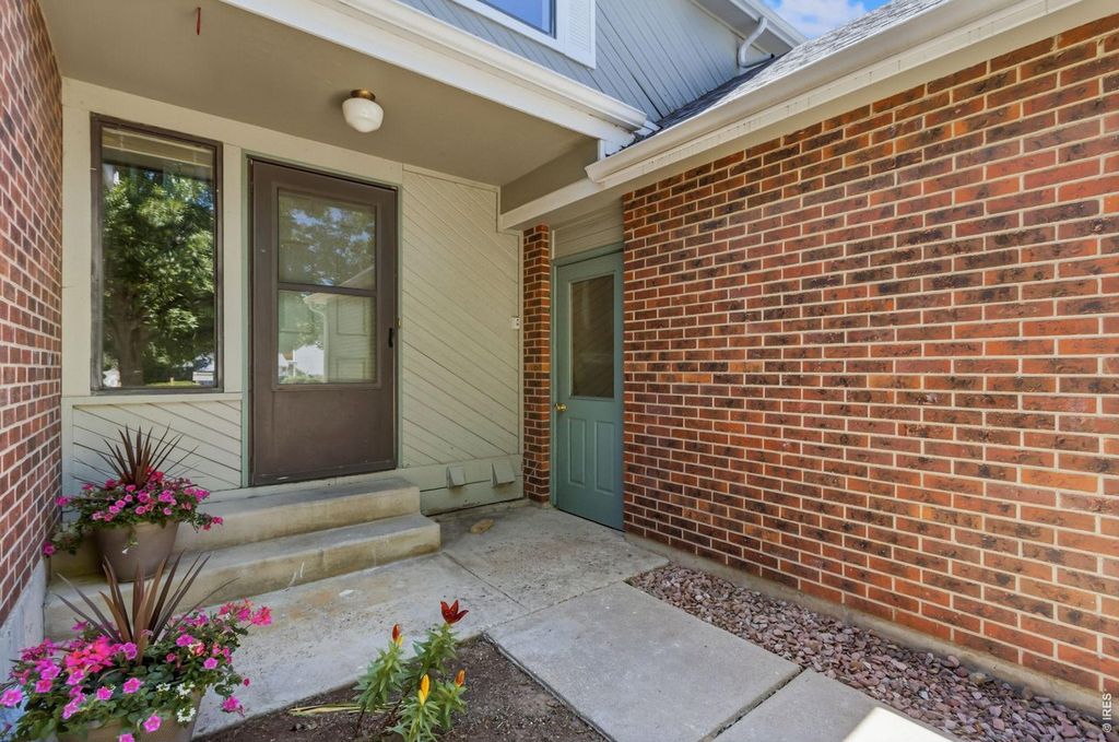 3440 Windmill Dr #3-3