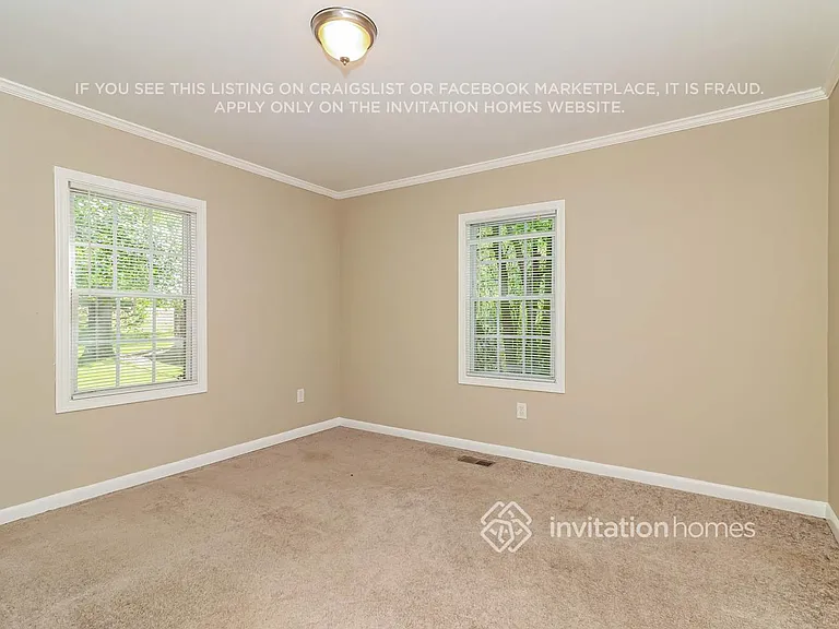 6323 Temple St — Photo 14