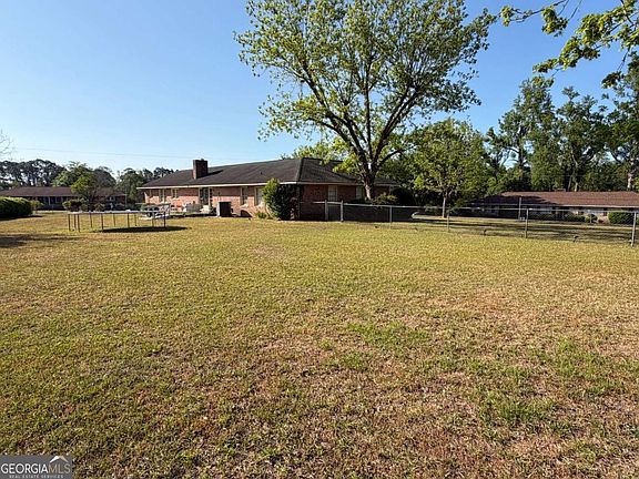 3rd image of 1508 Perryman Dr