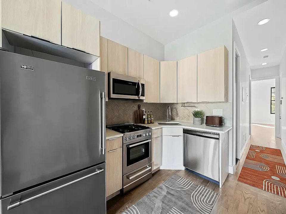 2nd image of 272 Himrod St #1R