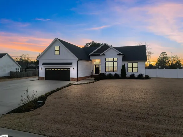 502 Life Ln, Lyman, SC 29365