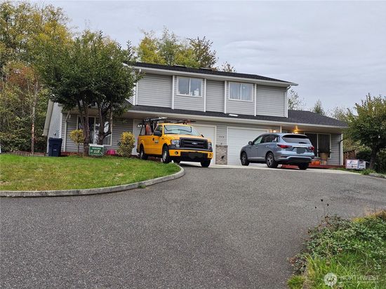 5519 67th Avenue NE #A & B, Marysville, WA 98270