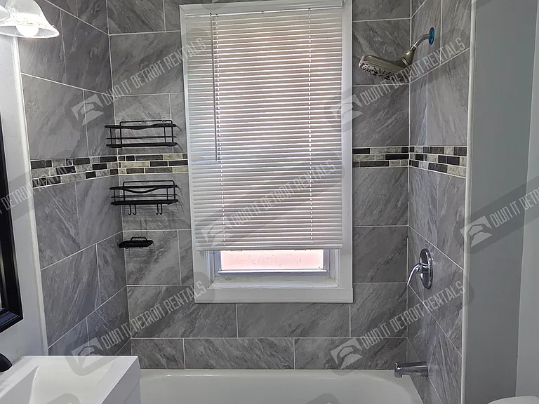 4188 Buckingham Ave — Photo 25