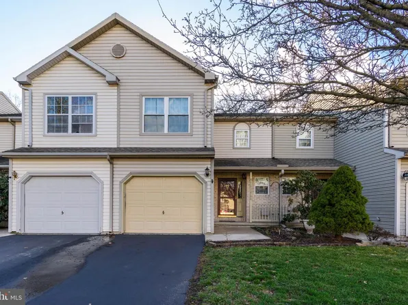 169 Hiddenwood Dr, Harrisburg, PA 17110