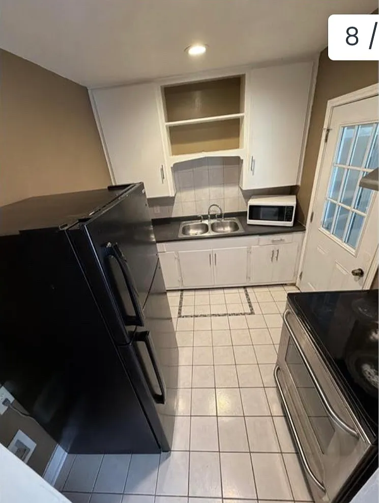 3 bed, 1000 sqft, $1,800 — Photo 4