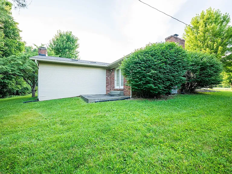 226 Carey Ln — Photo 23