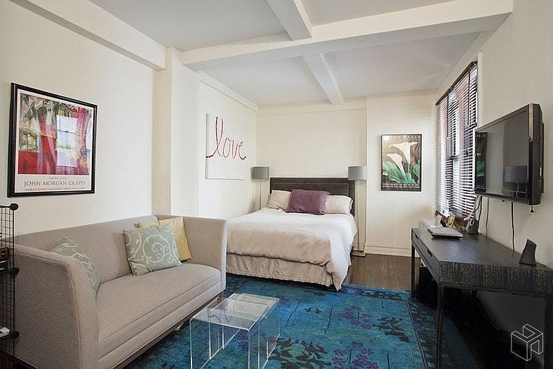 1st image of 457 W 57th St #401