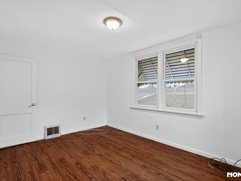 226 Argent Ave — Photo 12