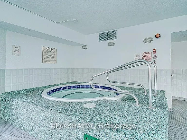 10 Dean Park Rd #1101 — Photo 11
