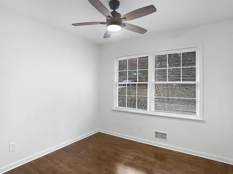 1109 Azalea Cir — Photo 17