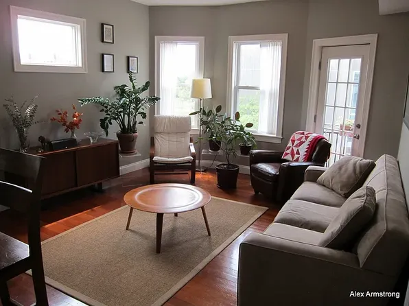 226 Banks St APT 6, Cambridge, MA 02138