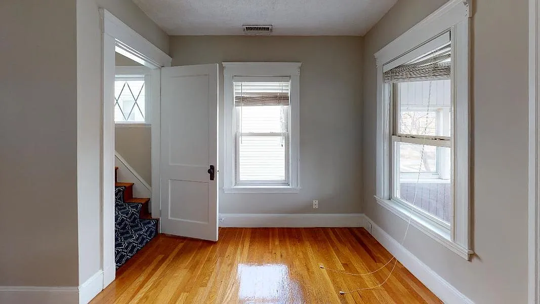 1 bed, $1,100 — Photo 2