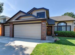 104 Davis Ct, Roseville, CA 95678