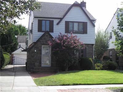 8717 251st St, Bellerose, NY, 11426