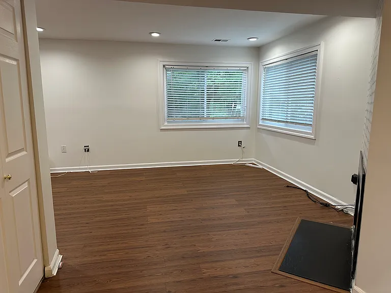 7650 Woodbine Dr — Photo 17