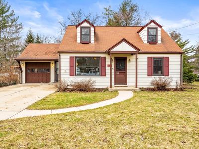 1951 Beulah AVENUE, East Troy, WI, 53120