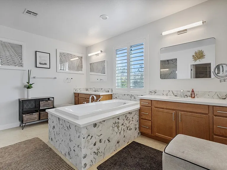 9763 Mountain Spruce Ct — Photo 6