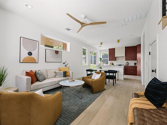 3rd image of 5104 Stone Gate Dr #3