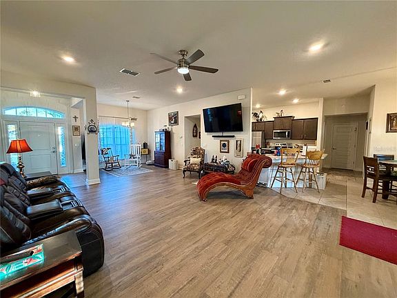 4th image of 2225 Angel Fish Loop