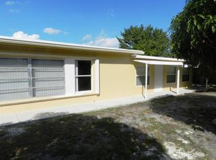 2448 Edgewater Dr, West Palm Beach, FL 33406