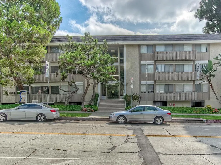 The Westwood Park Apartments — Photo 10
