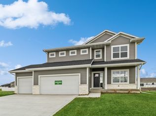 435 NW Ryder Dr, Waukee, IA 50263