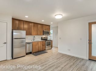 8282 SW 14th Ave, Portland, OR 97219