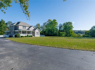 2980 Budd Rd, New Albany, IN 47150