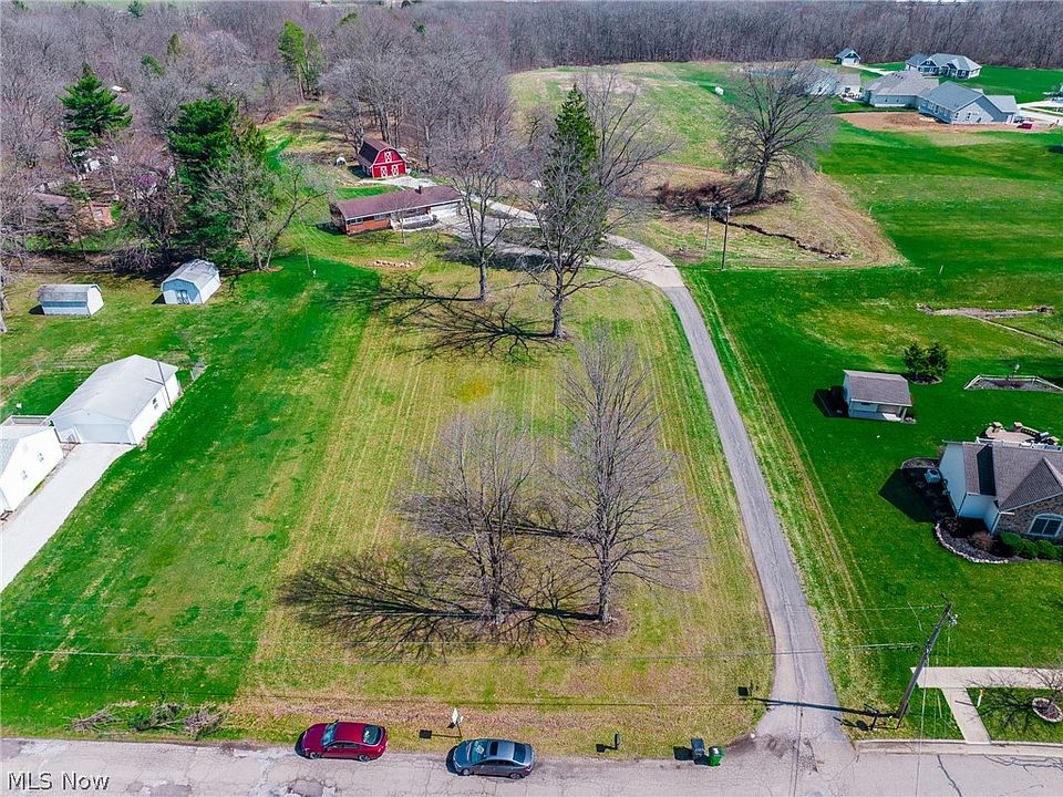 1st image of 428 Overlook Dr