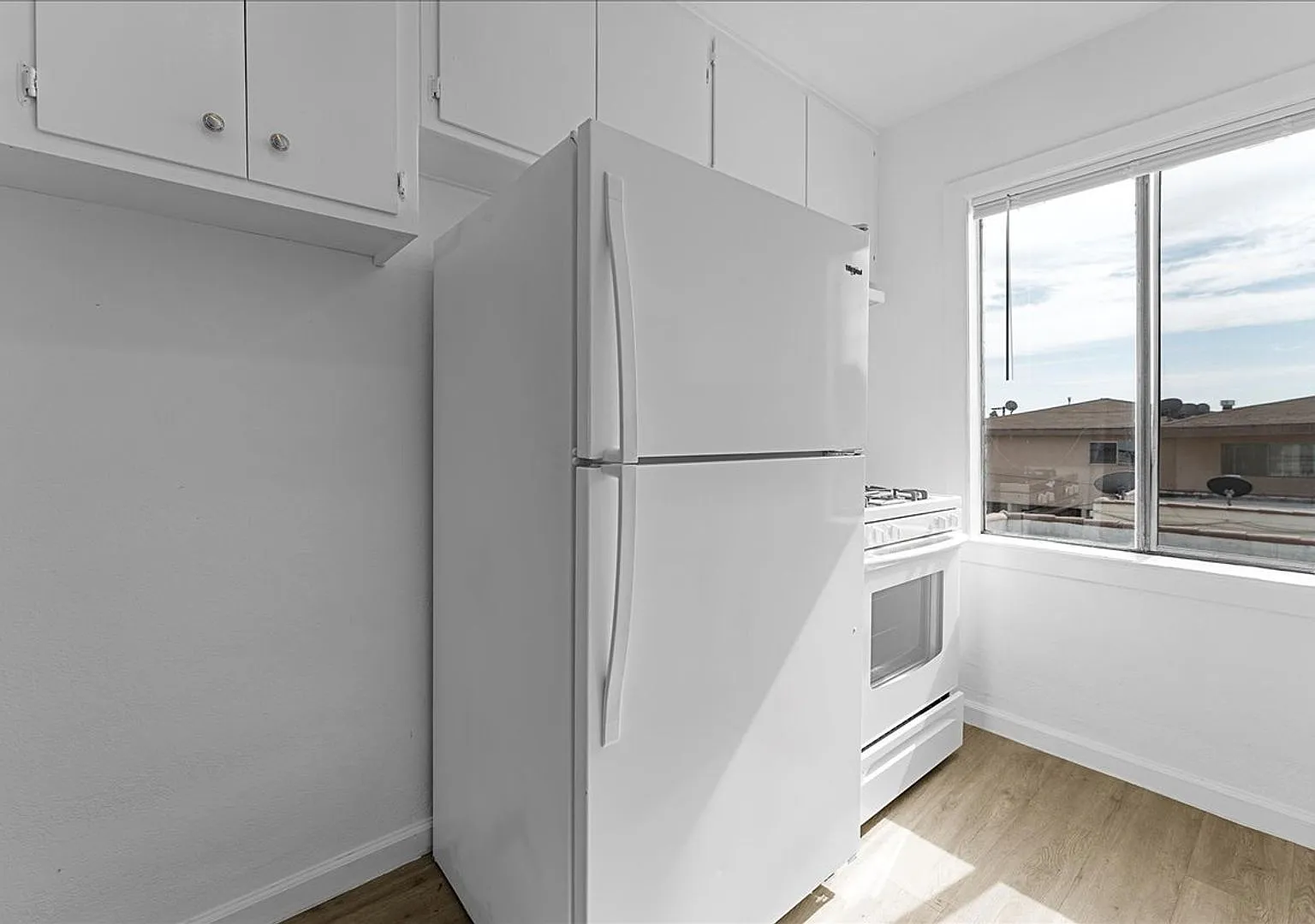 Affordable Three Bedroom Apartment! — Photo 4