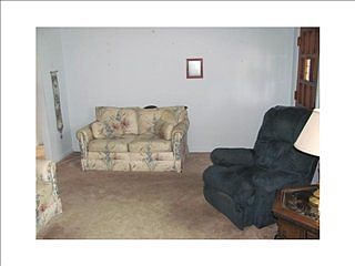5th image of 120 Carter St