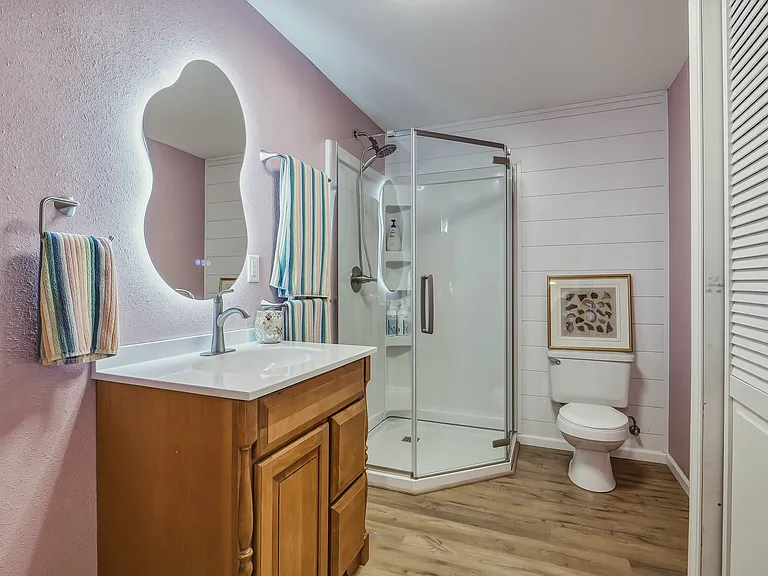 2114 Meadow Dr — Photo 25