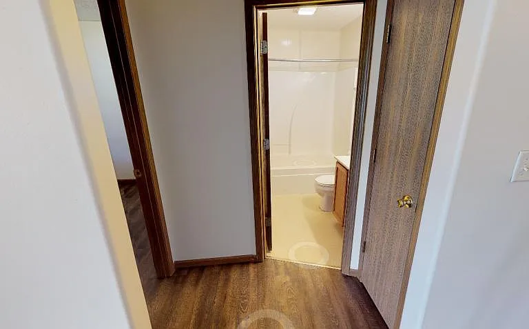 308 S Bentley St — Photo 10
